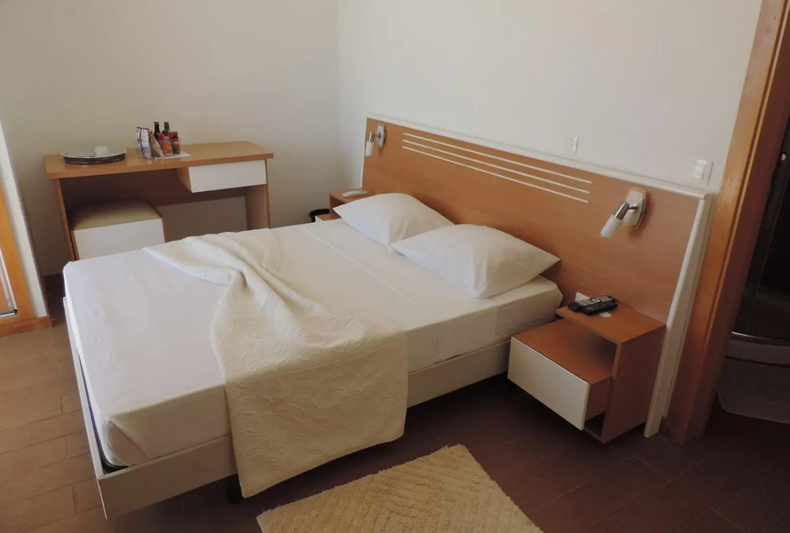 Hotel Halcyone - Ilha Do Maio Calheta 3*,
